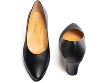 画像をギャラリービューアに読み込む, 【essencia】ポインテッドトゥ細身パンプス 6.0cmヒール 〈ワイズD〉(605-60200)